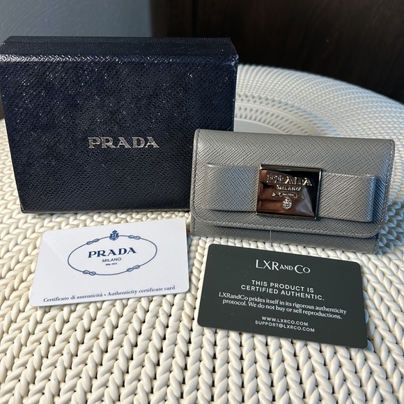 Authentic Prada Saffiano Ribbon Key Wallet - Picture 9 of 10